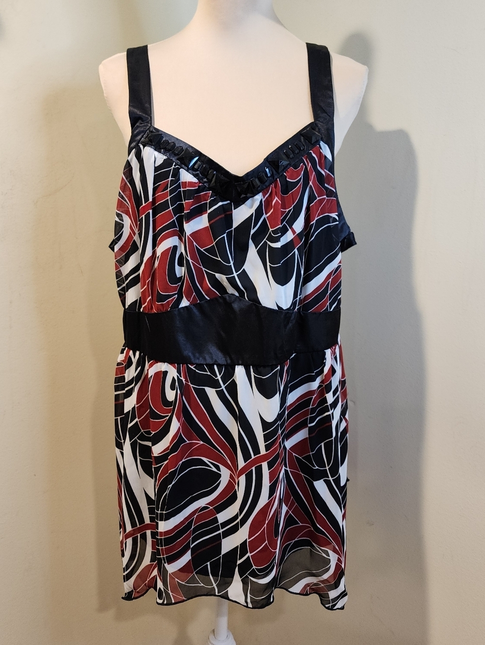 STUDIO 194Sleeveless Abstract Swirl Print Tunic Top Plus Sz 26/28w